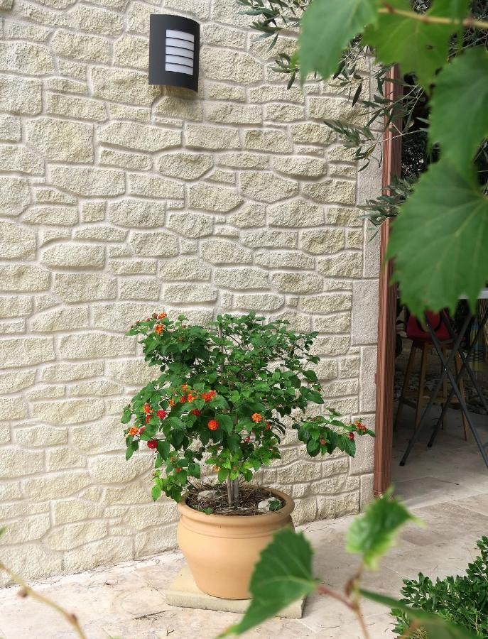 L'Atelier Acomodação com café da manhã Saint-Maximin  Exterior foto